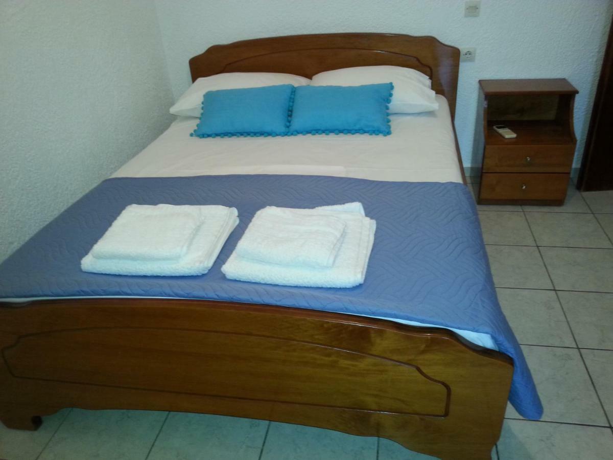 Panormitis Pizanias * Skaliá