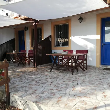 Panormitis Pizanias Houses Skalia Exterior photo