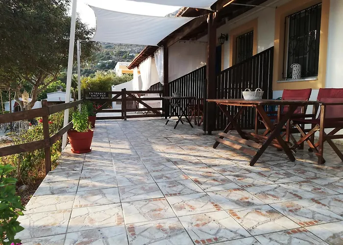 Panormitis Pizanias Houses