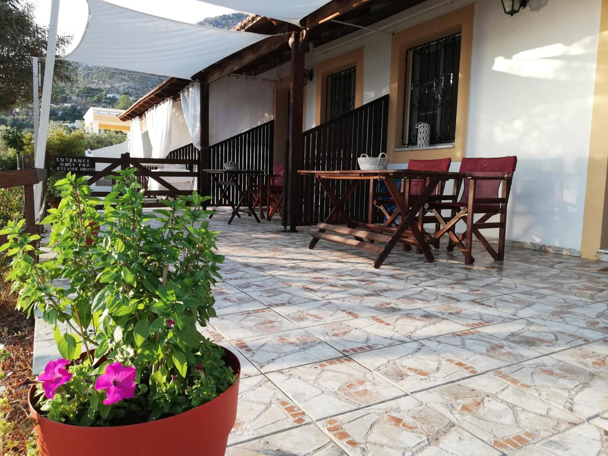 Panormitis Pizanias Apartment *